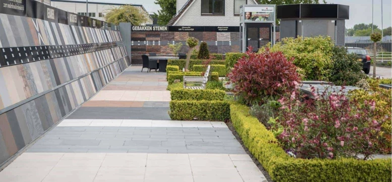 Broekema sierbestrating heldenafbeelding