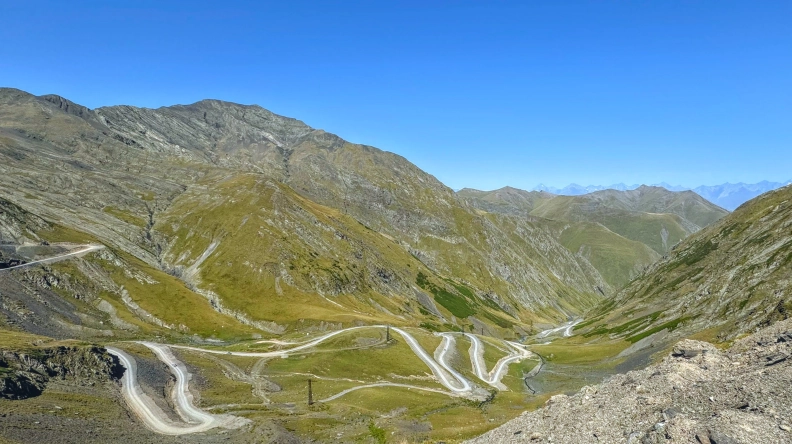 friendly.ge Transfers & Tours in Georgia hero image