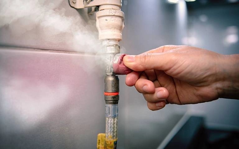 Fontanero en Fuengirola imagen destacada