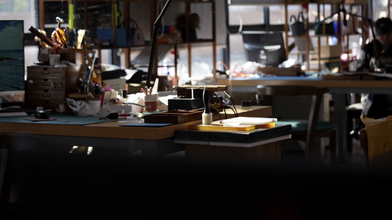 SYMONHO Leathercraft Studio hero image