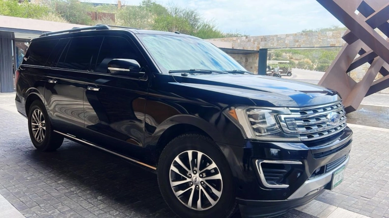 Cancun Airport Transfers hero image