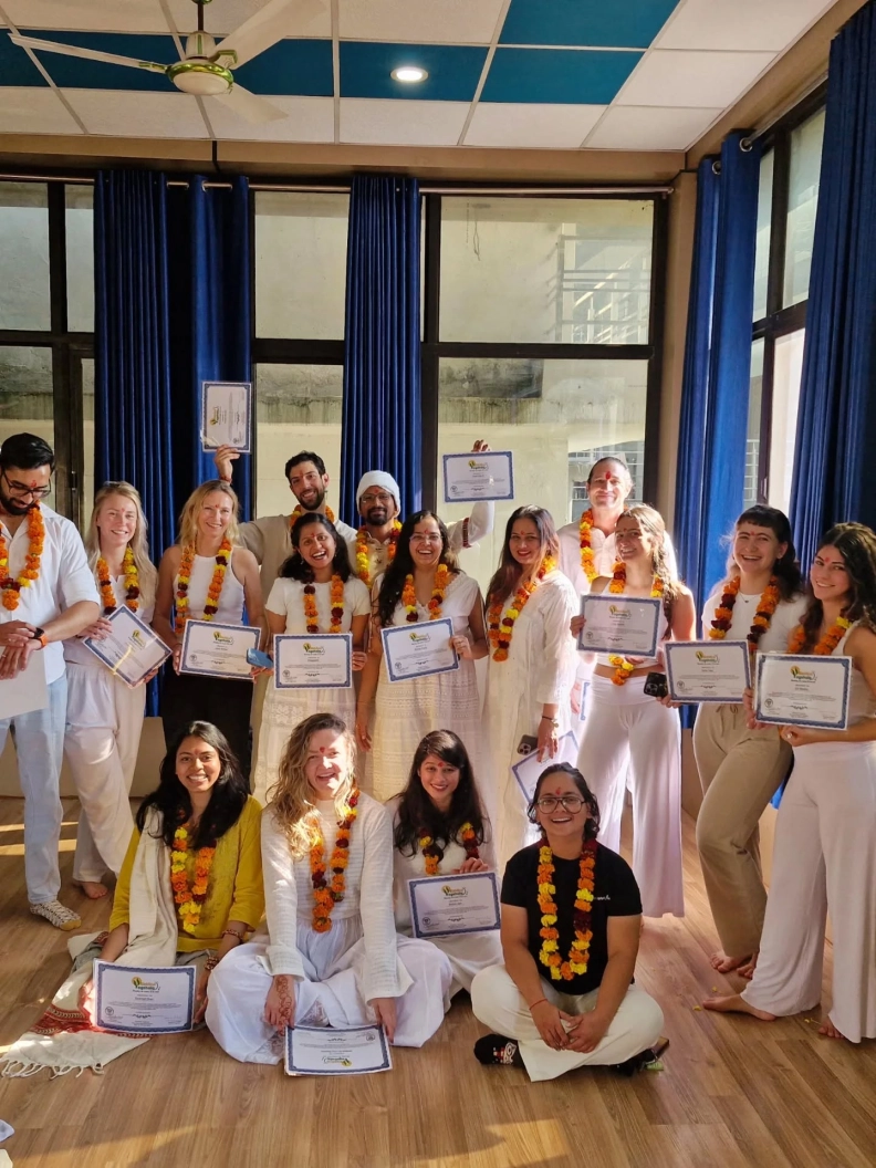 Rishikul Yogshala Rishikesh hero image