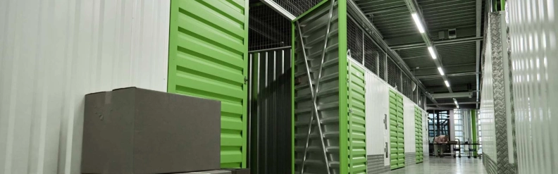 Dubai Self Storage Solutions hero image